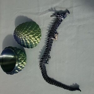 🆕️ 3D printed Green and Blue Dragon Egg with Figurine